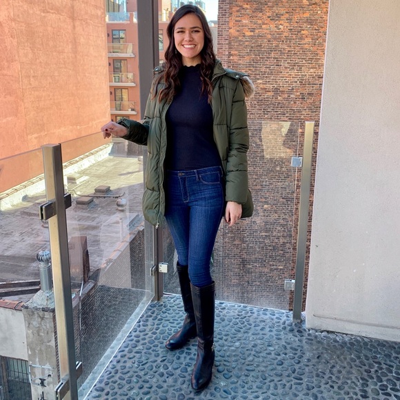 Meet your Posher, Ashley - Picture 4 of 4